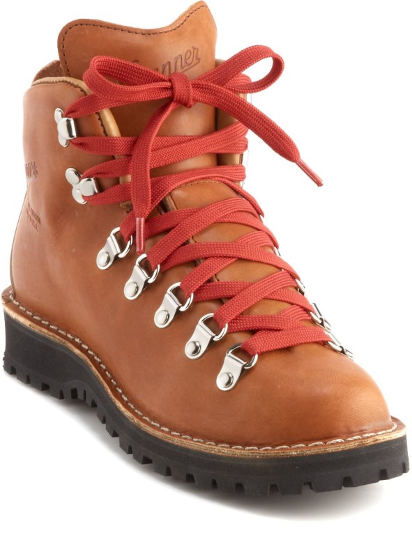 walking boots no laces