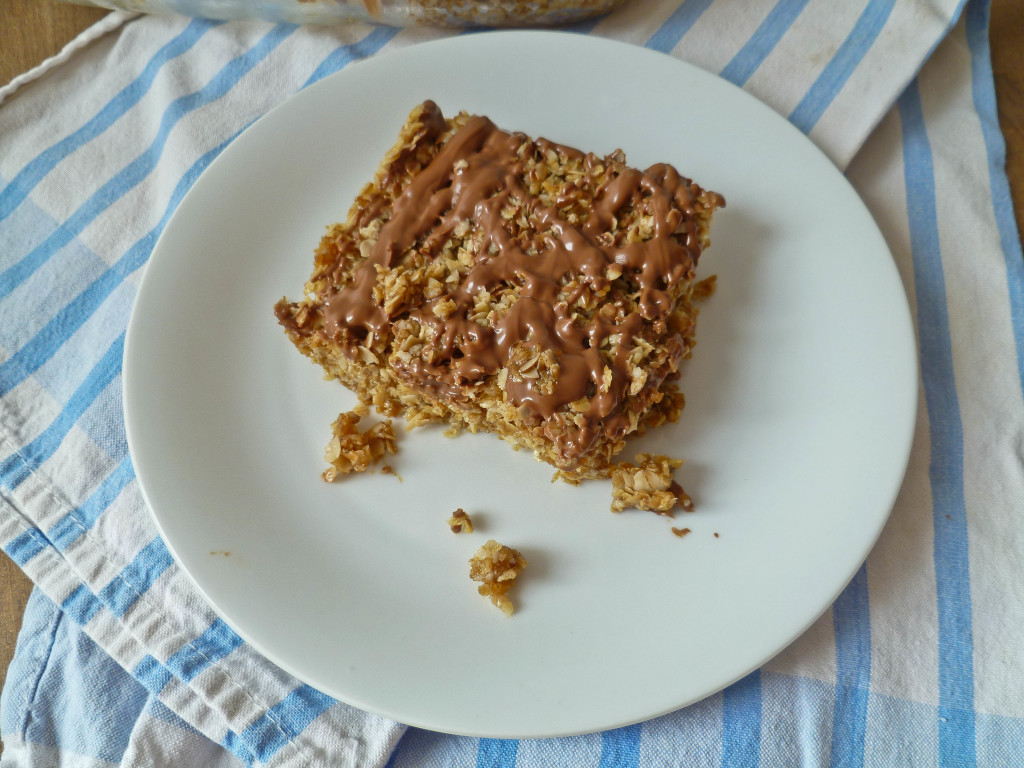 coconut oil milk chocolate flapjacks | confusedjulia.com