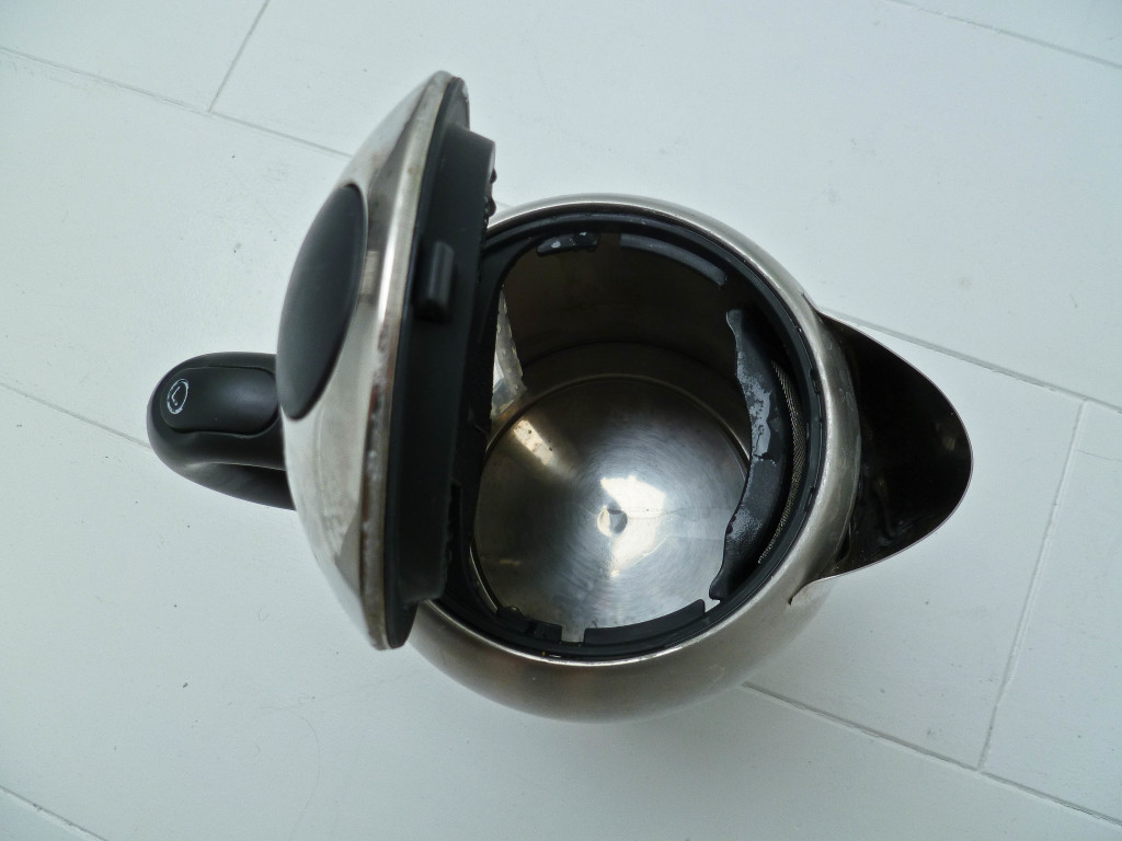 how to descale a kettle