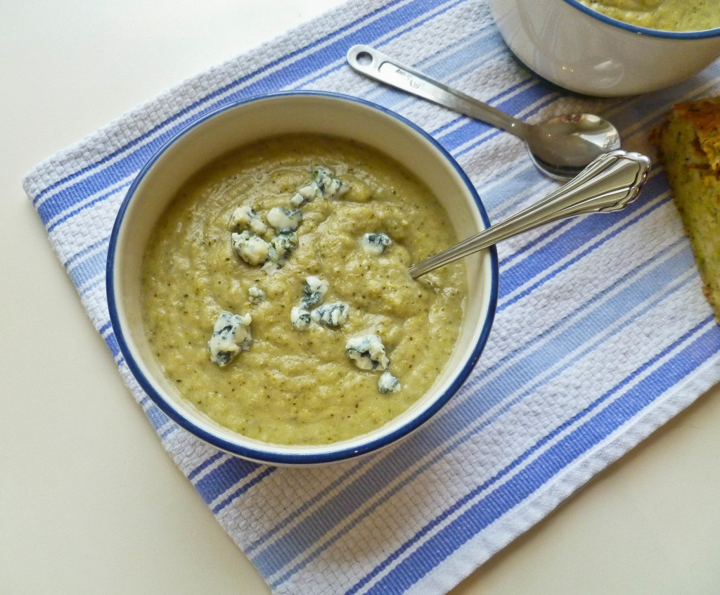 slow cooker broccoli and blue cheese soup