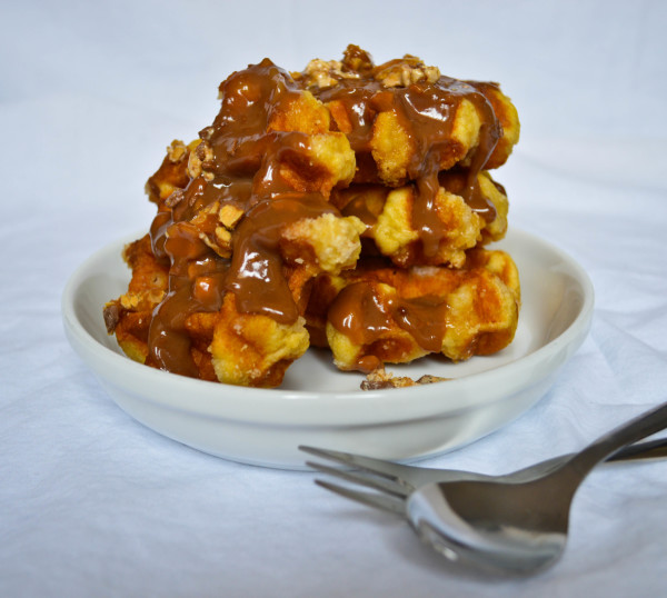 waffles with chocolate peanut sauce