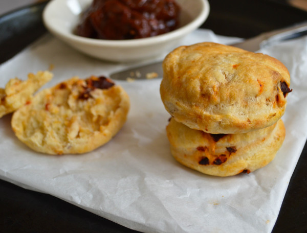 chipotle cheddar bsicuits