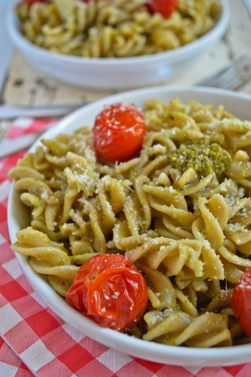 Pesto Pasta Salad with White Asparagus and Roasted Tomatoes