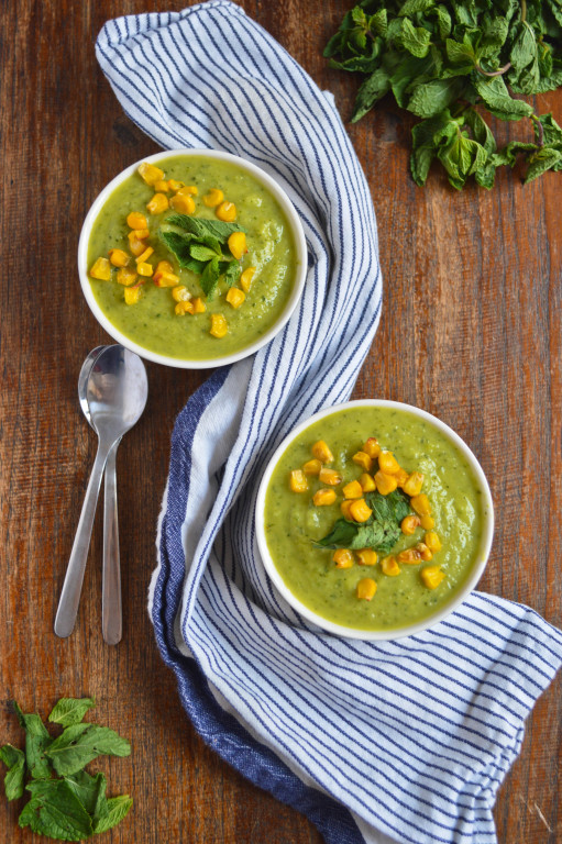 Mexican Courgette Soup with Roasted Corn and Mint / confusedjulia.com
