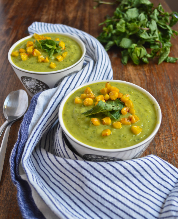 Mexican Courgette Soup with Roasted Corn and Mint / confusedjulia.com