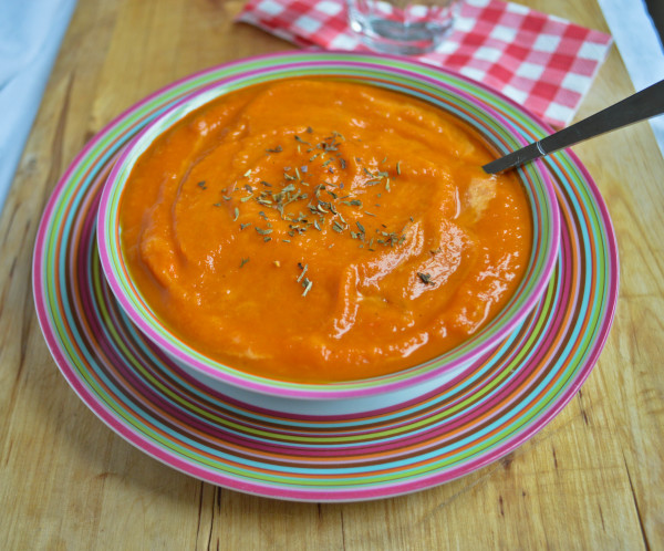 Carrot and Tomato Soup / confusedjulia.com