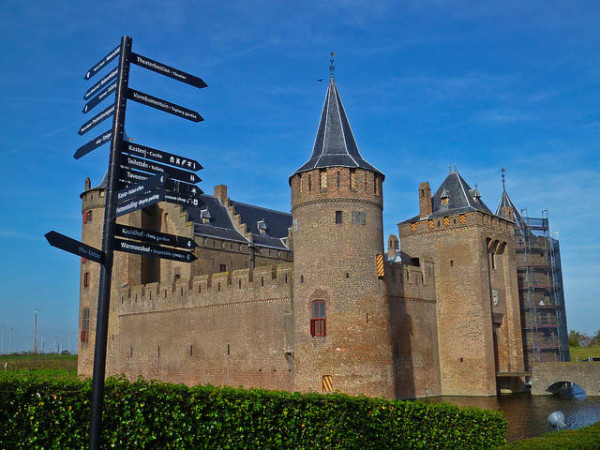 Muiderslot Castle: A Day Trip From Amsterdam