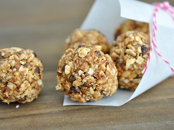 15 Chewy and Healthy Granola Bar Recipes | Hungry and Confused