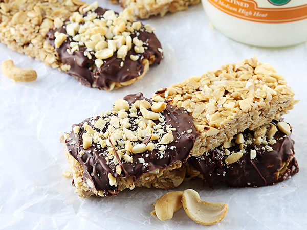 15 Chewy and Healthy Granola Bar Recipes | Hungry and Confused