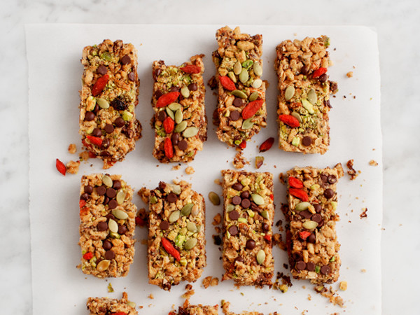 15 Chewy and Healthy Granola Bar Recipes | Hungry and Confused