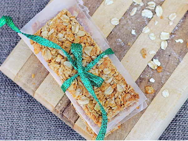 15 Chewy and Healthy Granola Bar Recipes | Hungry and Confused