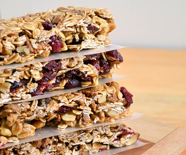15 Chewy and Healthy Granola Bar Recipes | Hungry and Confused