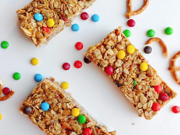 15 Chewy and Healthy Granola Bar Recipes | Hungry and Confused