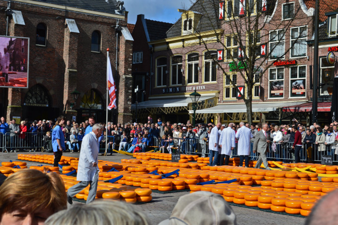 A Wheely Good Time at the Alkmaar Cheese Market