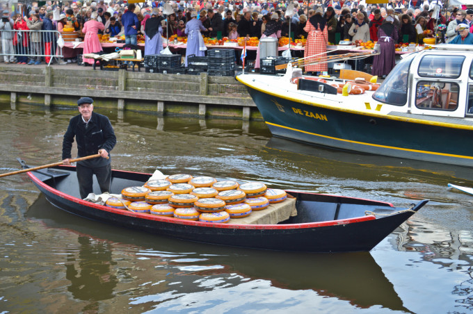 A Wheely Good Time at the Alkmaar Cheese Market