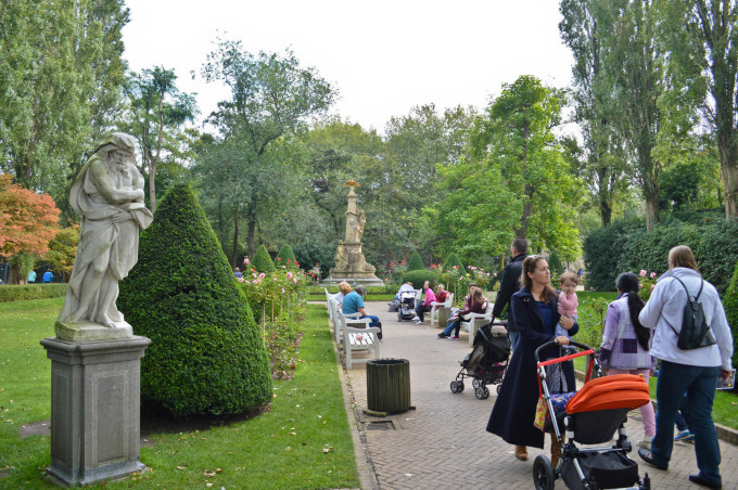 Exploring Amsterdam Zoo