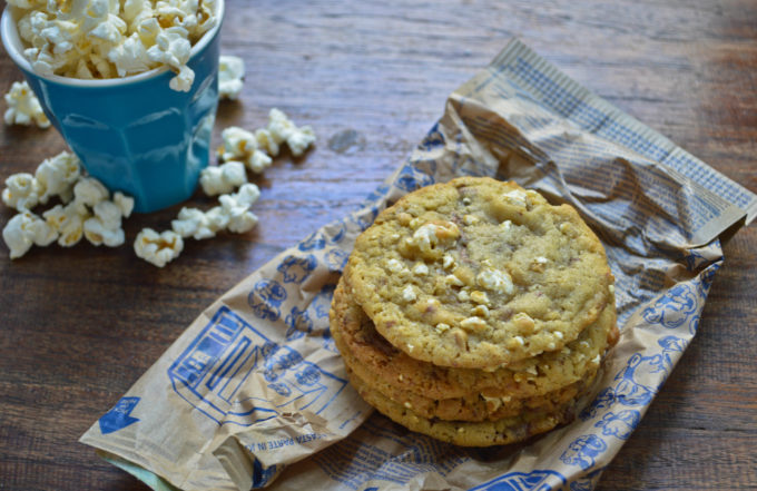 Chocolate, Peanut and Popcorn Cookies - All your favourite treats in one cookie! confusedjulia.com