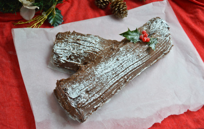 Chocolate Yule Log Recipe - ConfusedJulia