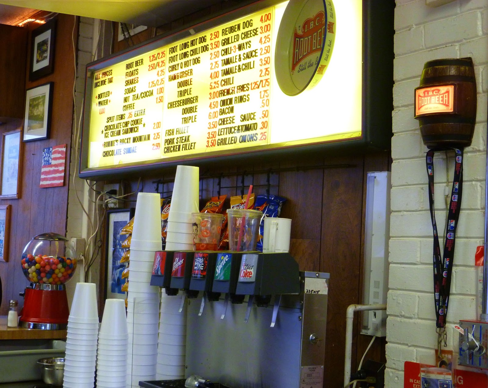 Retro Route 66 Drive-In Diner