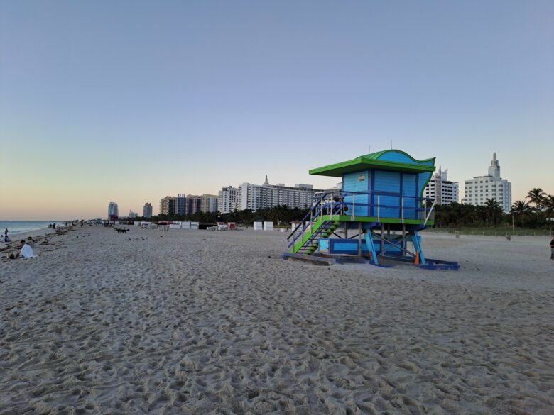 A blue and green lifeguard tower on Miami beach