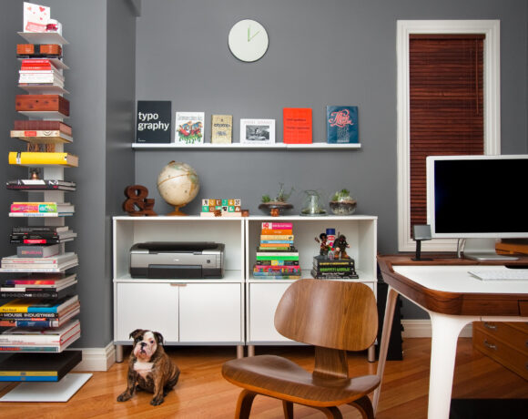 Photograph of office space in an apartment