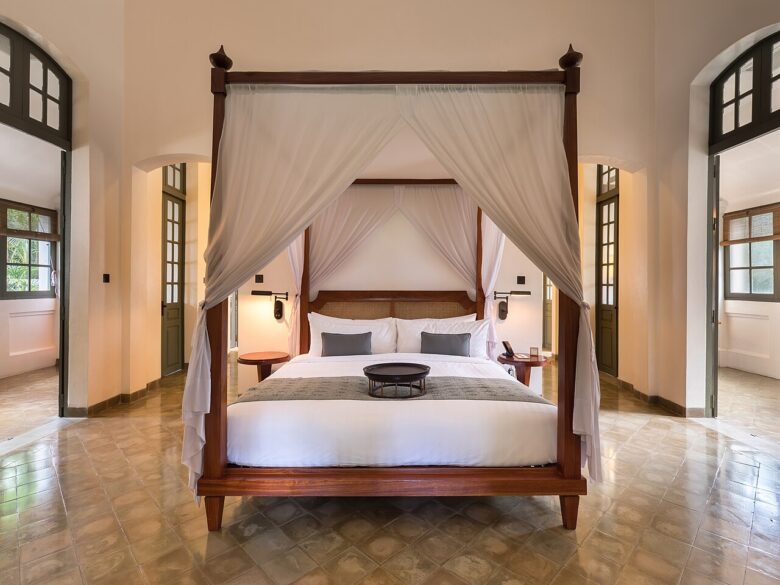 Four poster hotel bed