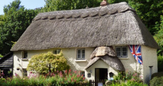 Thatched roof cottage in England