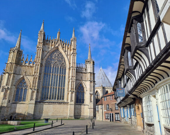 Impressive street view of the back of York Minster