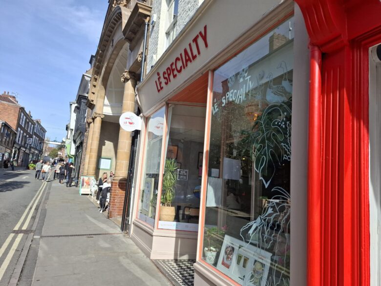 Exterior of Le Specialty coffee shop in York